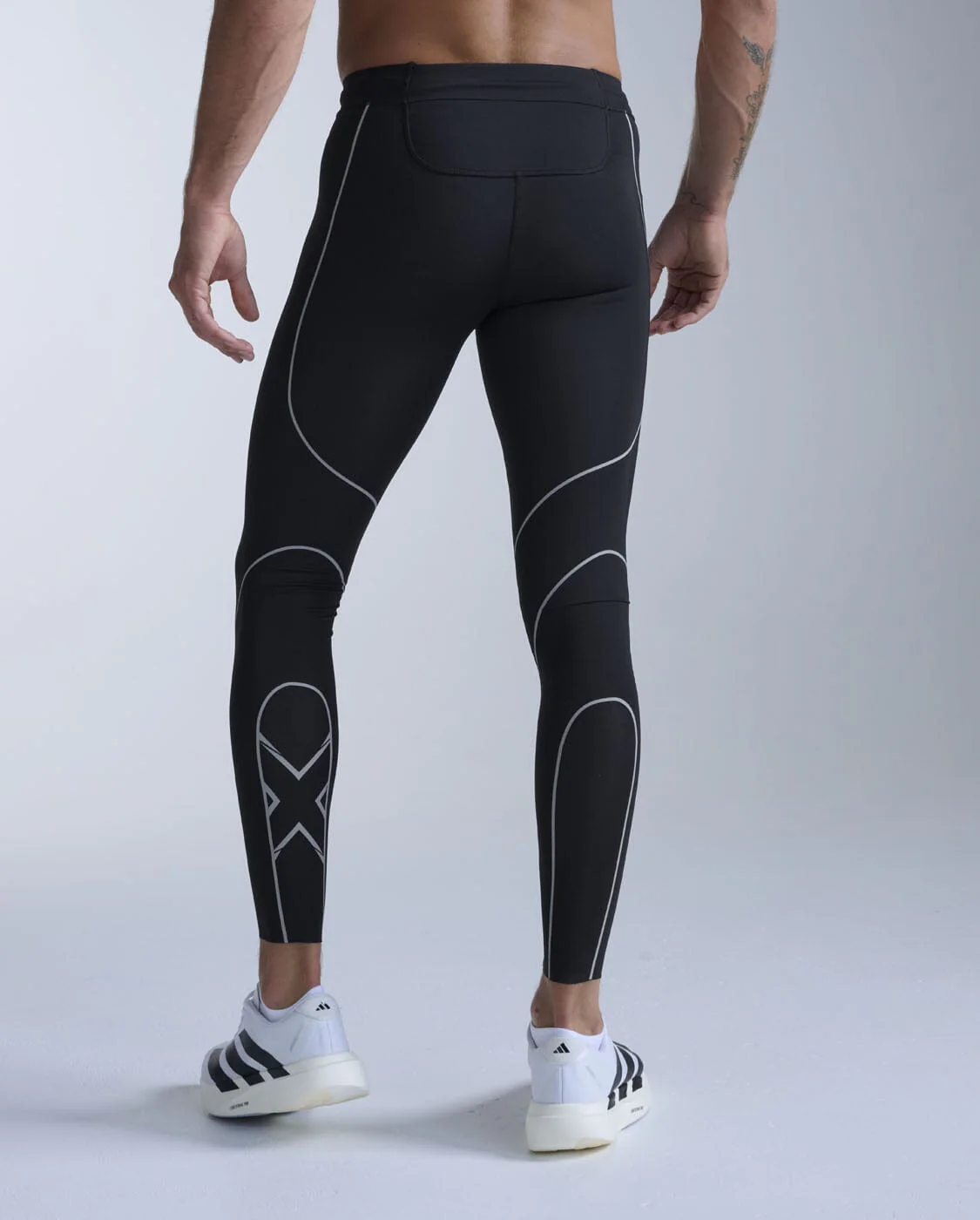 2XU Men's Light Speed Kinesis Compression Tights MA7626B - Image 3
