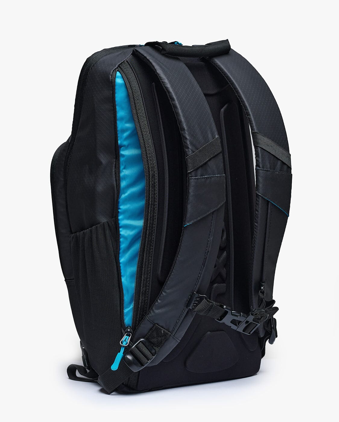2XU Unisex Commute Backpack UQ7031G - Image 4