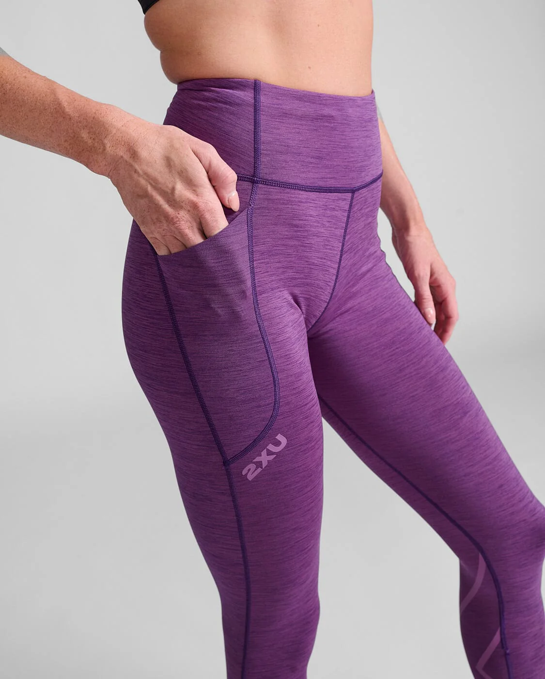 2XU Women's Aero Hi-Rise Compression Tights WA7262B - Image 3
