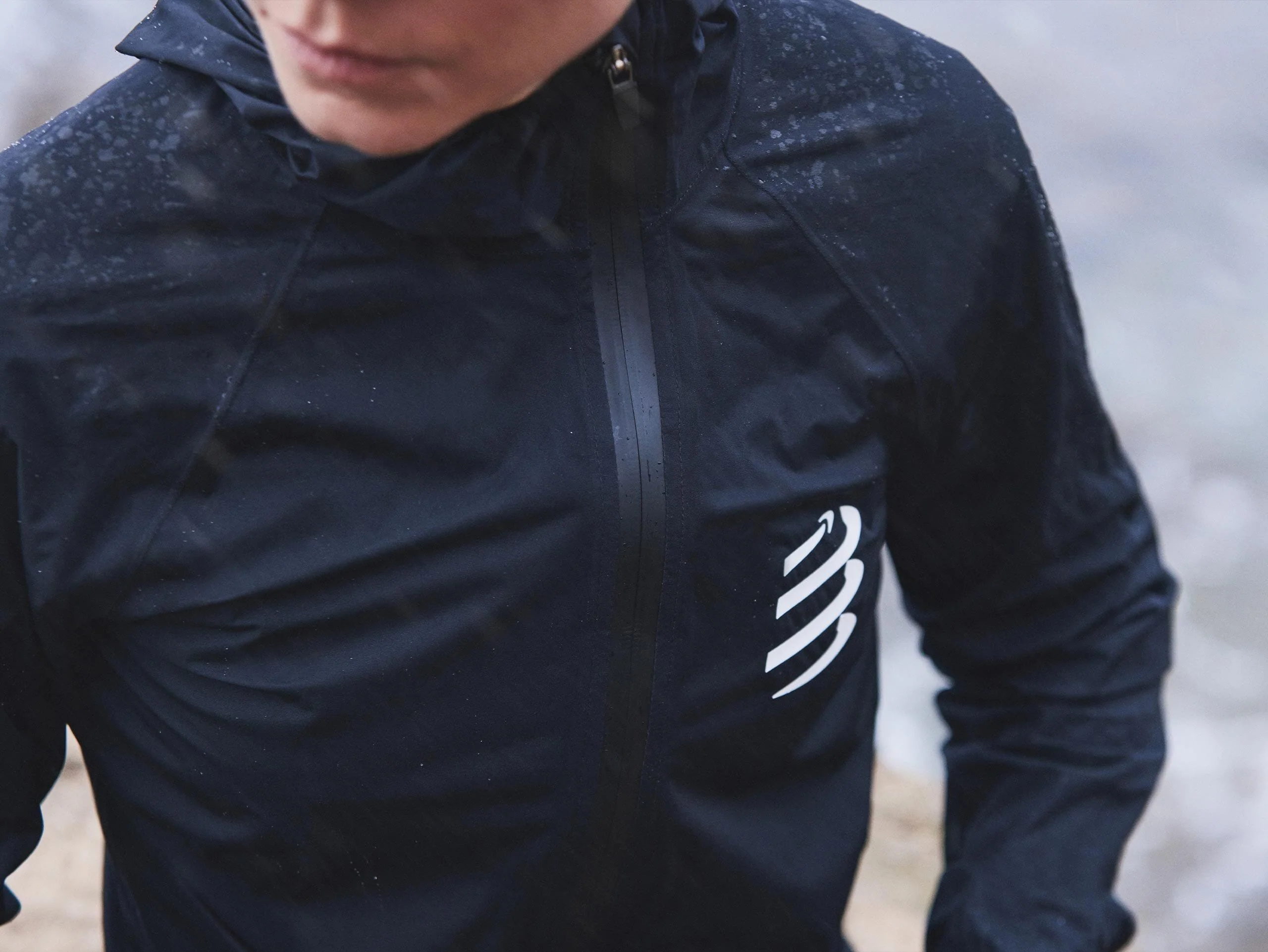 Compressport Hurricane Waterproof 10/10 Jacket Unisex - Image 8