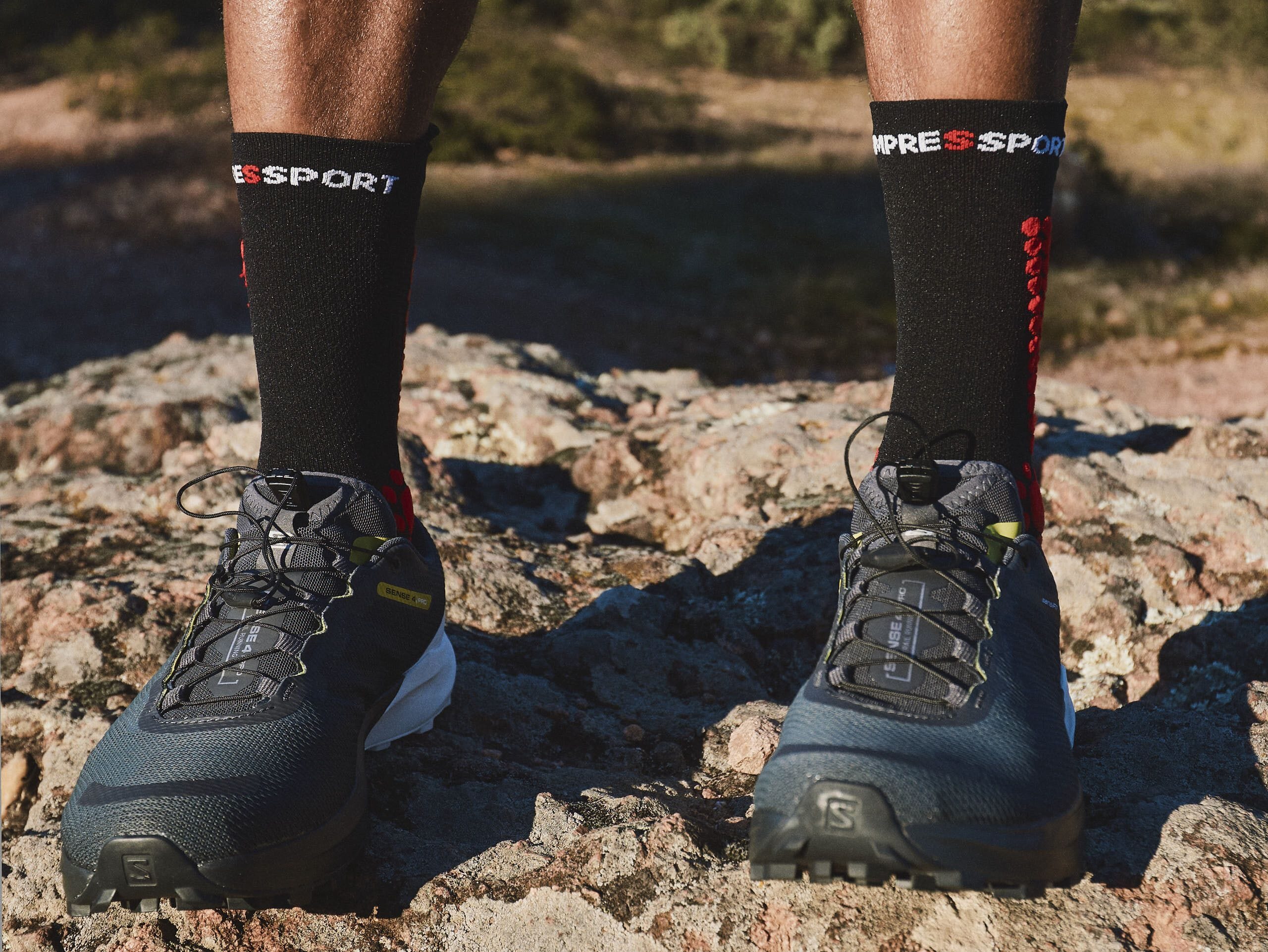 Compressport Pro Racing Socks V4.0 Trail - Image 2