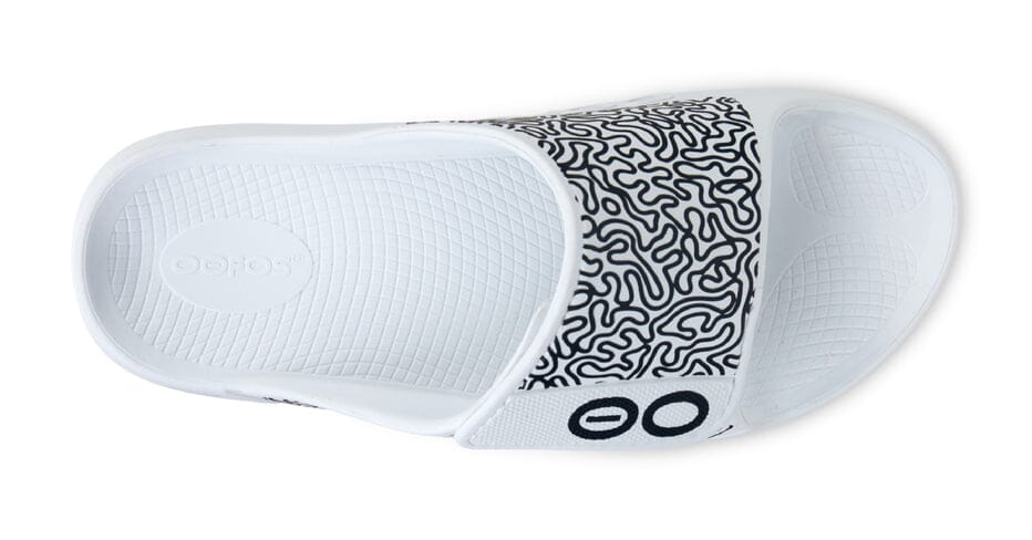 OOFOS Unisex OOahh Sport Flex Limited Slide Sandal - White Labyrinth - Image 6