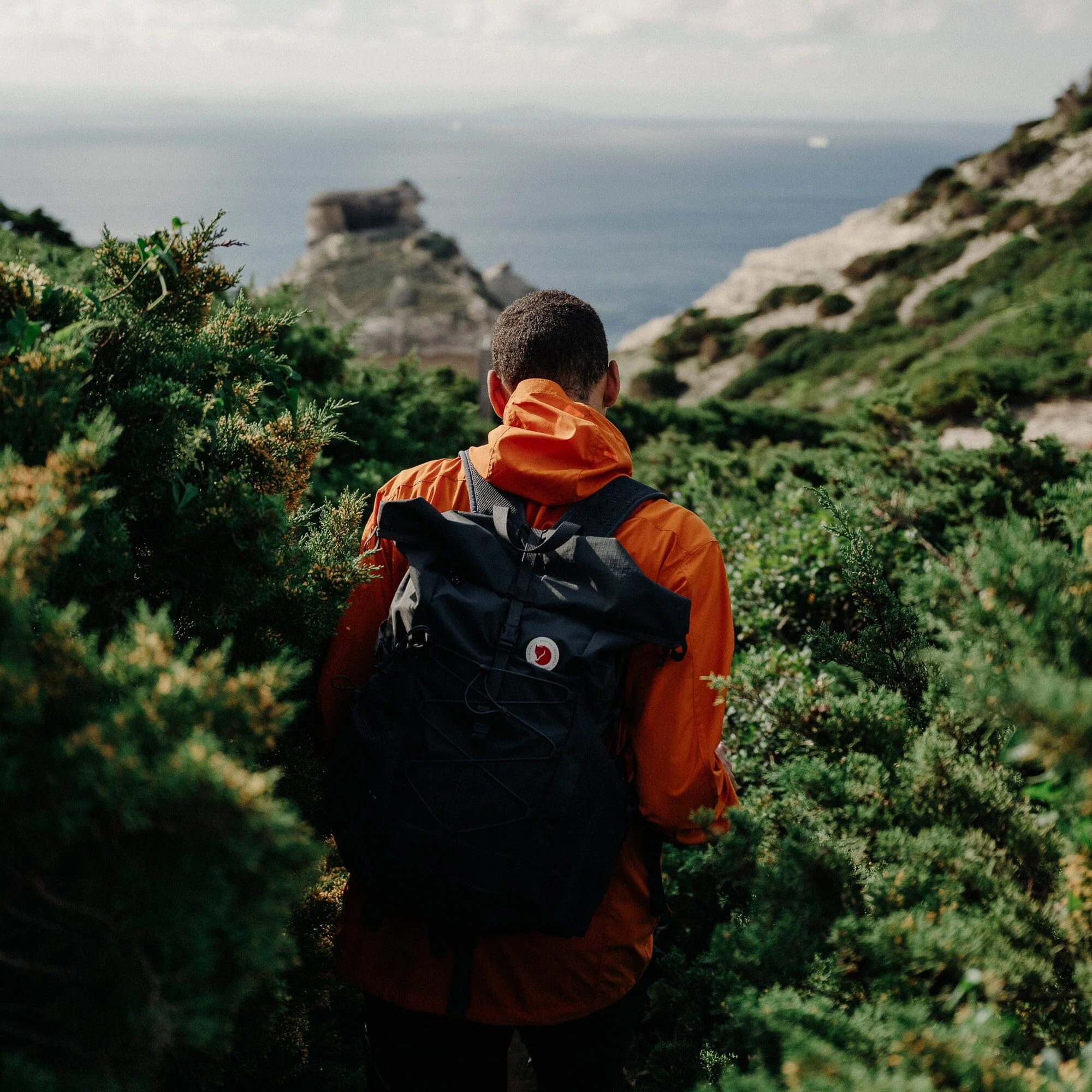 Fjallraven Abisko Hike Foldsack Backpack - Image 10