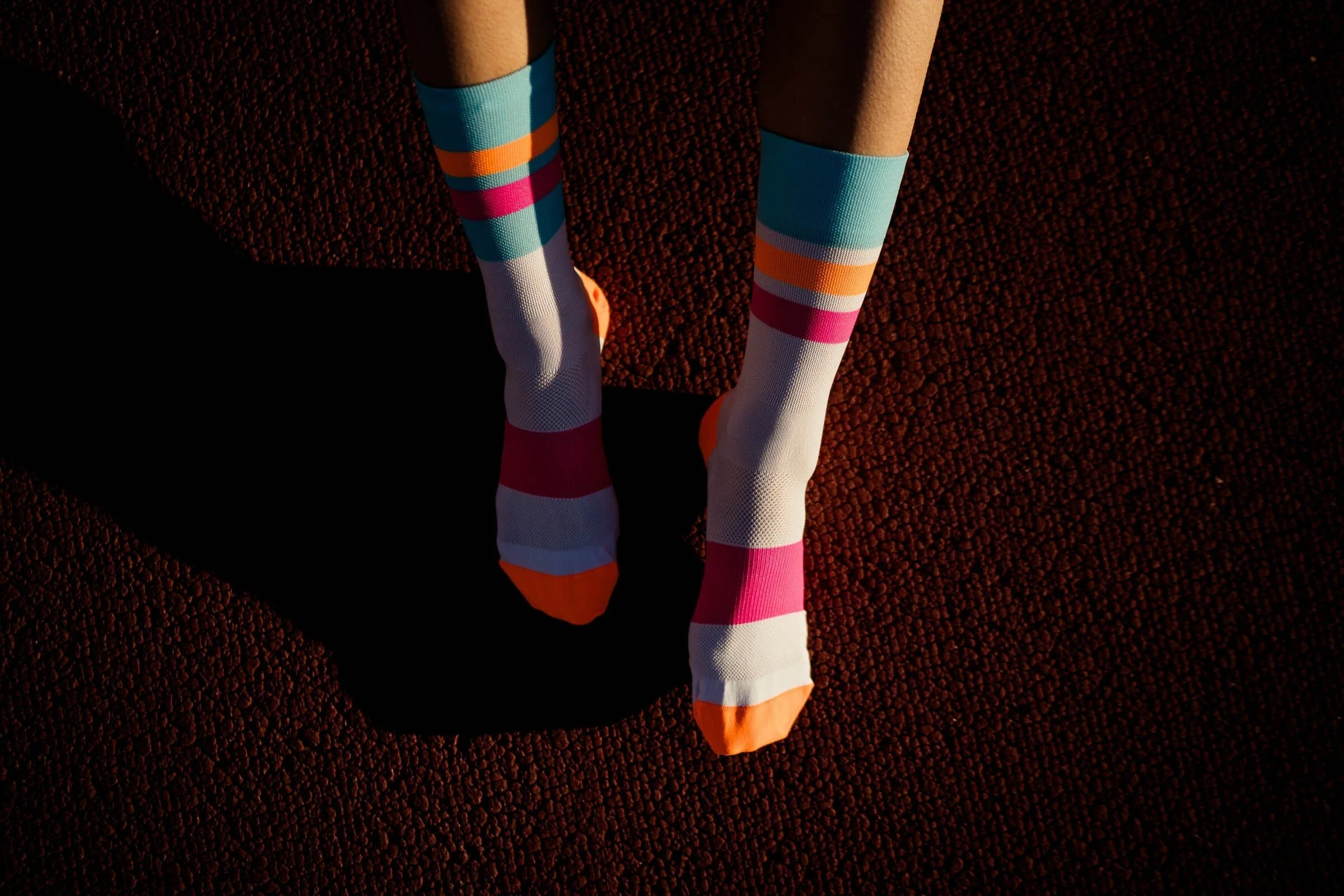 Incylence Ultralight Tracks Cyan Pink Socks - Image 5