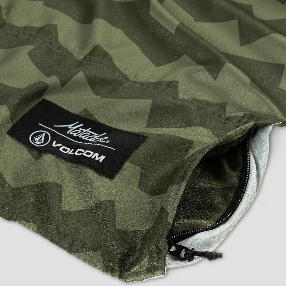 Matador Packable Beach Towel - Image 3