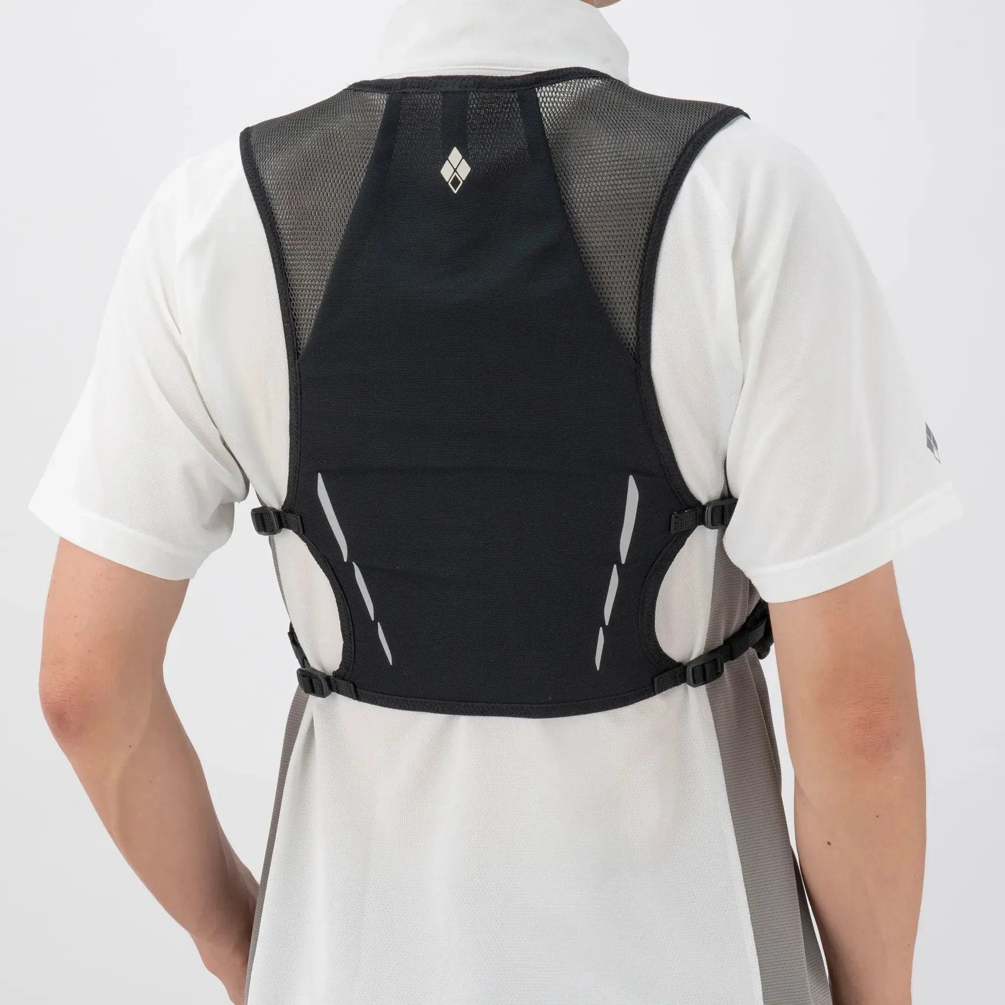 Montbell Cross Runner Vest V2 - Image 12