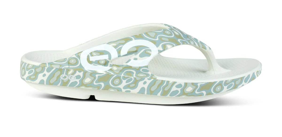 OOFOS Unisex OOriginal Sport Thong Sandal - Cosmic Gray Water Camo - Image 2