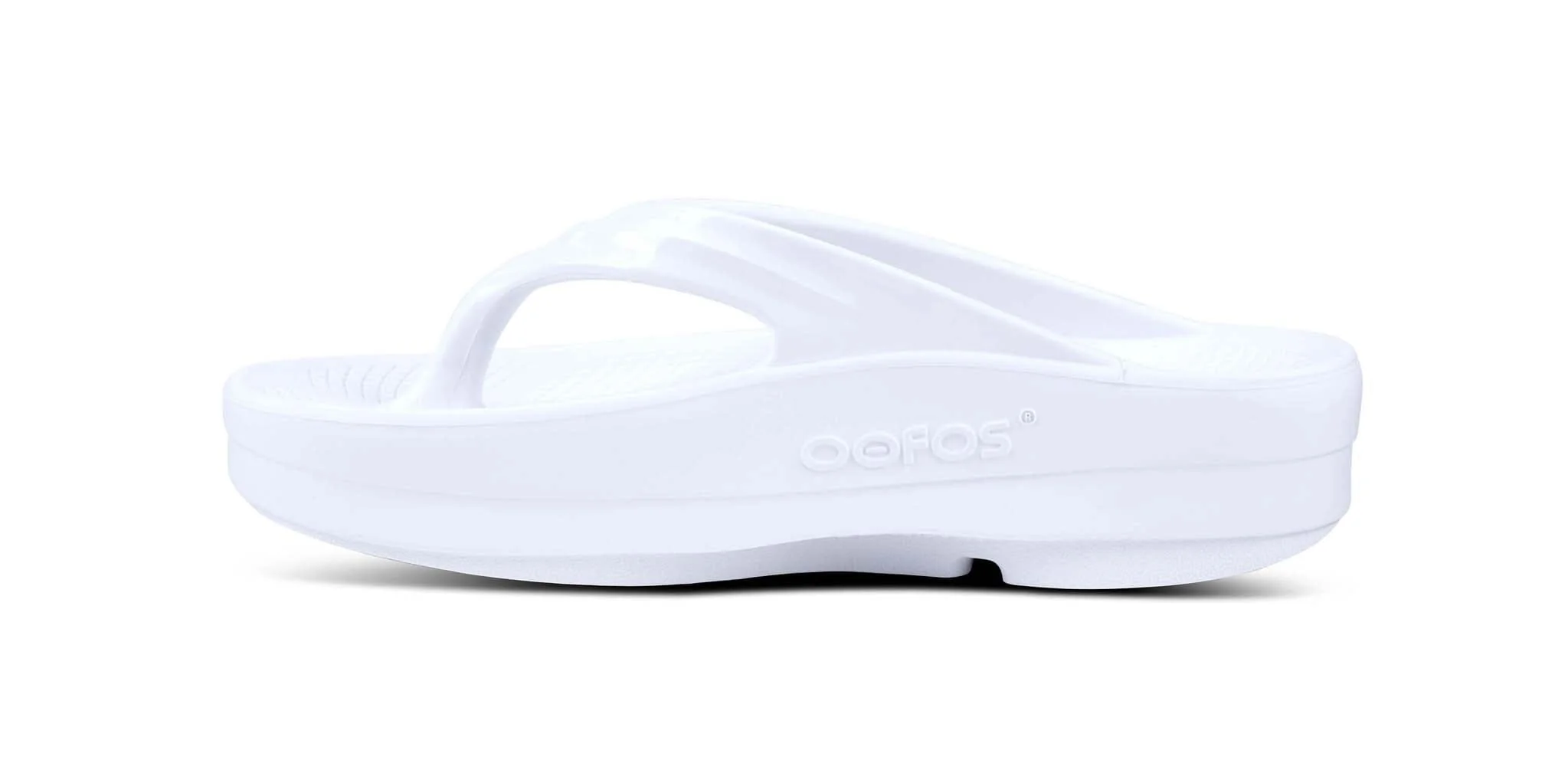 OOFOS Women's OOmega OOlala Thong Sandal - White - Image 5