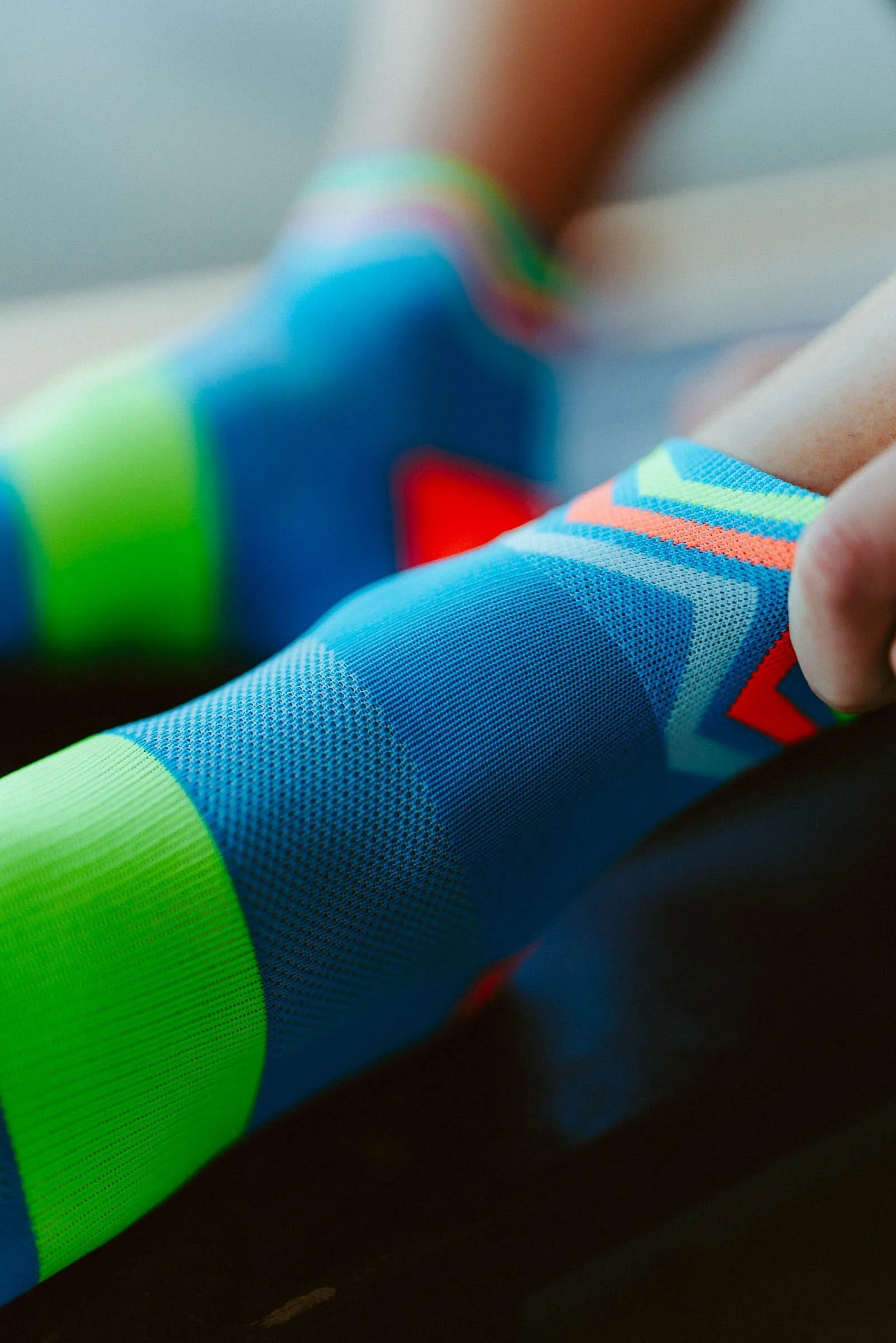 Incylence Ultralight Waves Short Cyan Green Socks - Image 3