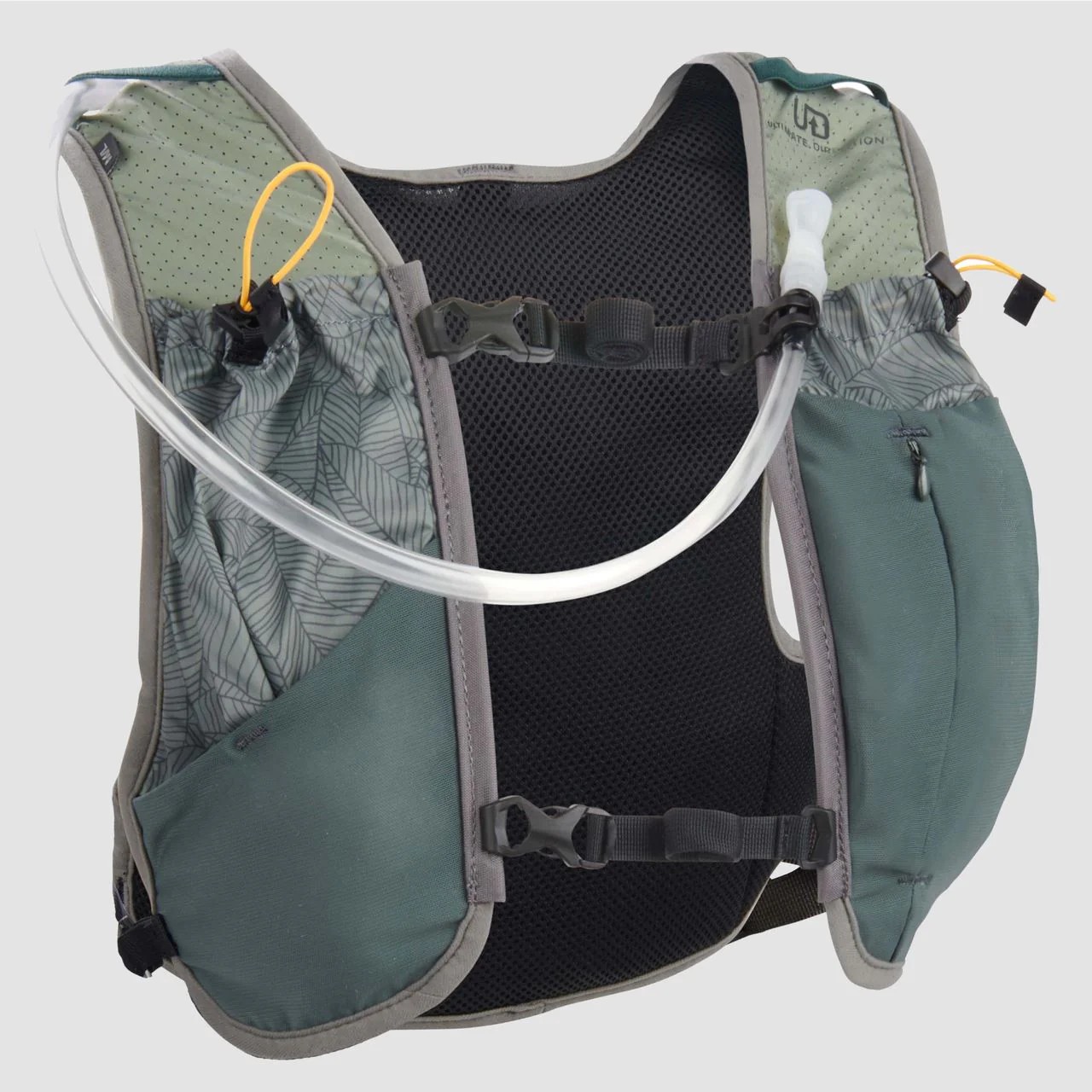 Ultimate Direction Highland Vest Unisex Running Vest - Image 4